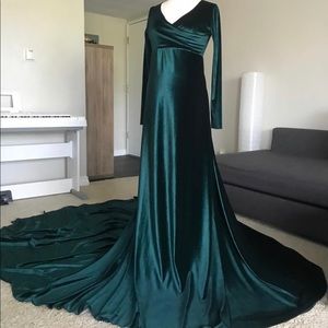Beautiful maternity photoshoot gown